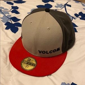 New Era - Volcom Grey/Black color block hat